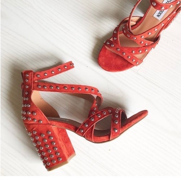 FARA-S Steve Madden Studded Rust Orange Suede Chunky Block Heel Strappy Sandal - Picture 3 of 15
